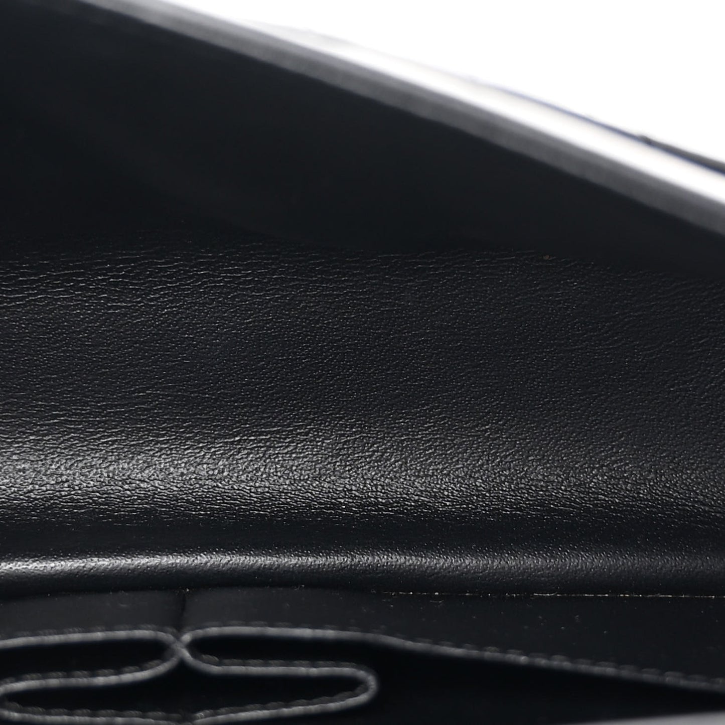 Aged Calfskin Chevron Quilted 2.55 Reissue 225 Flap So Black
