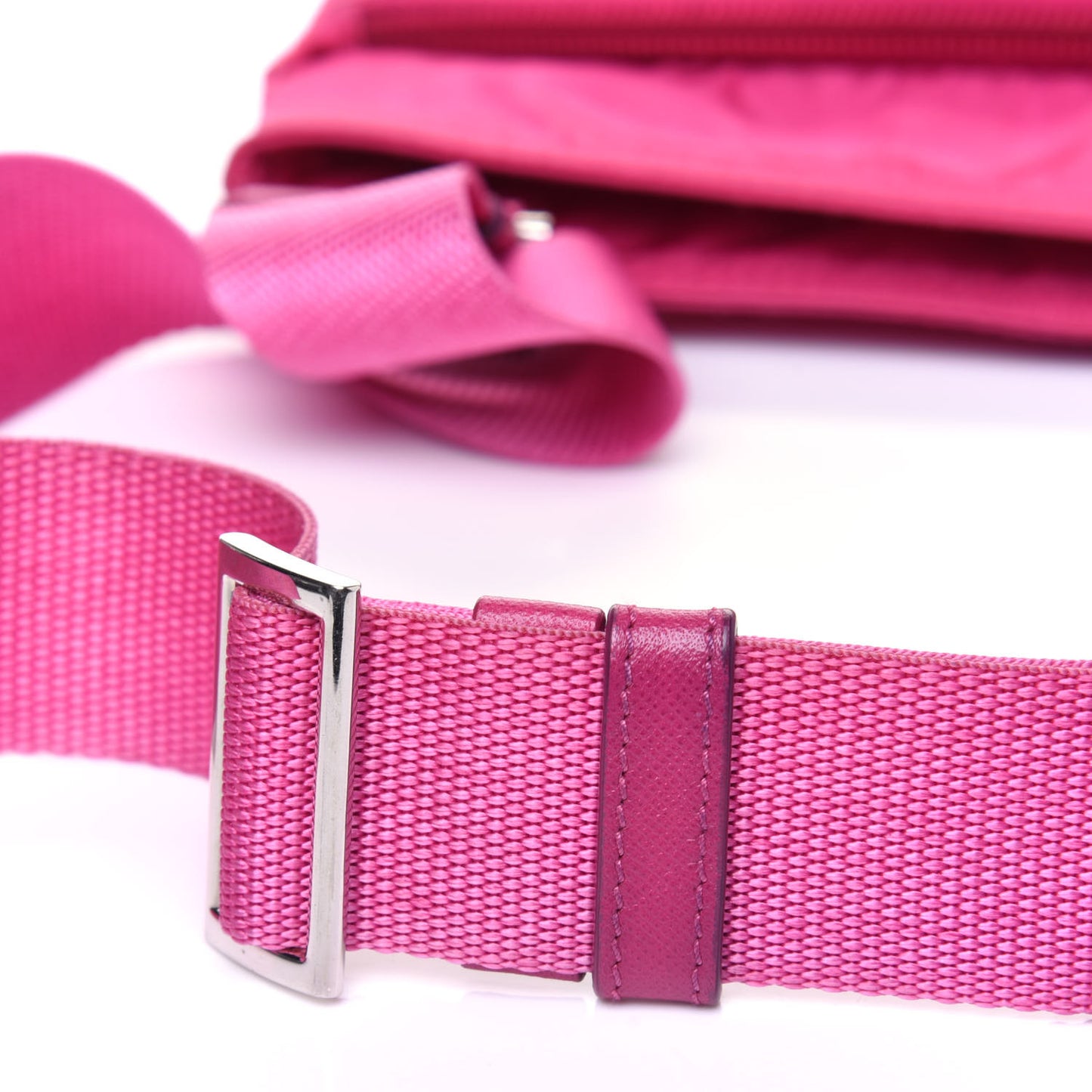 Nylon Vela Flat Messenger Bag Fuxia