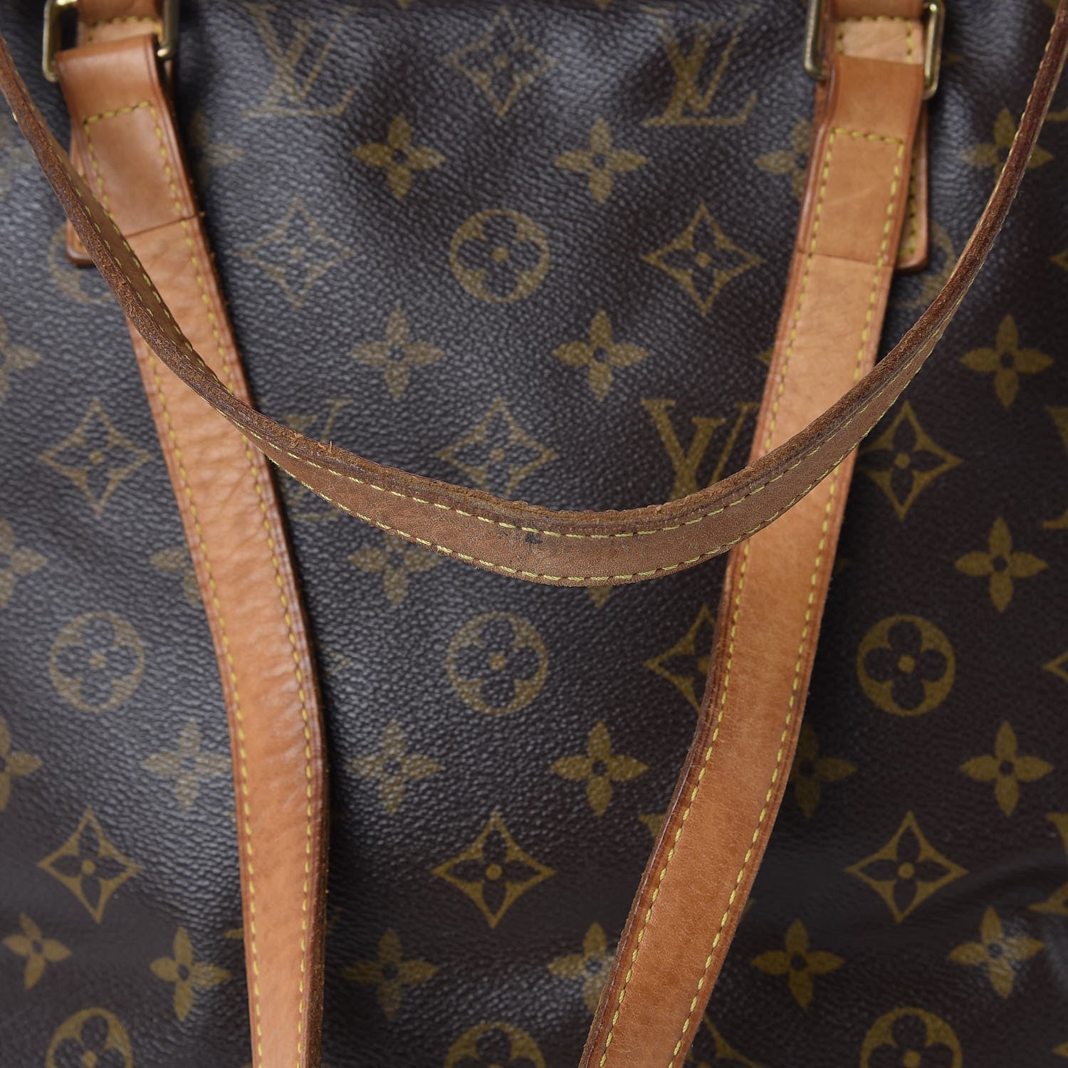 Louis Vuitton Monogram Cabas Mezzo 12 of 20