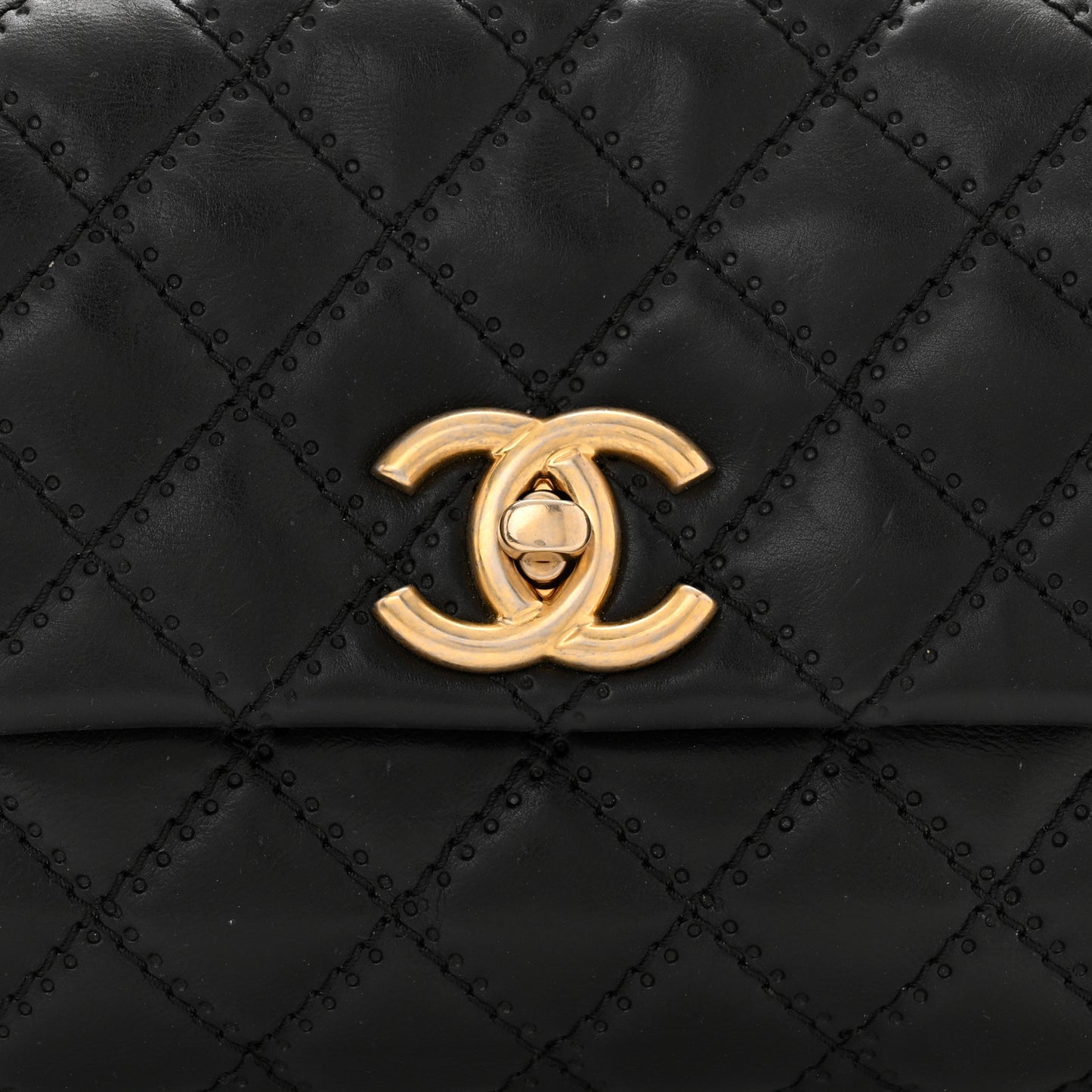 Calfskin Quilted Retro Chain Flap Black