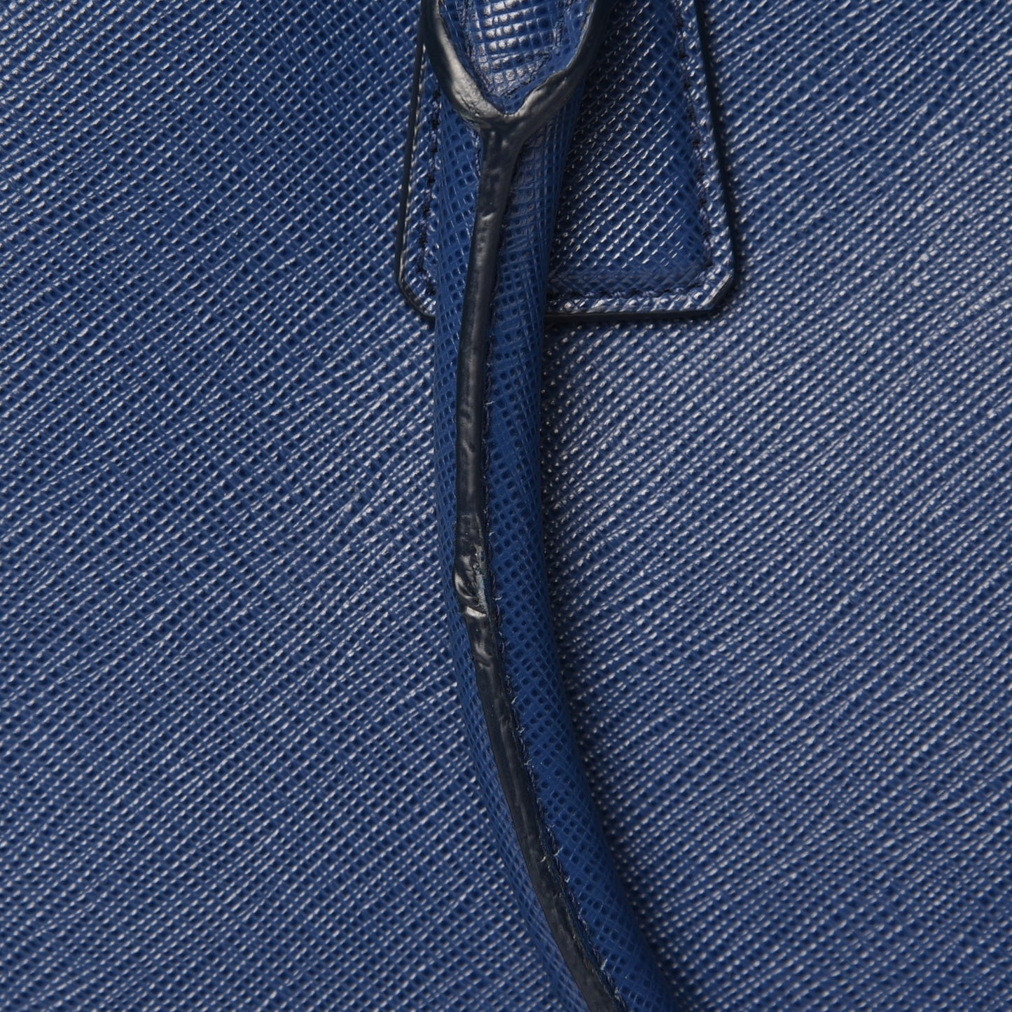 Saffiano Lux Medium Tote Bluette