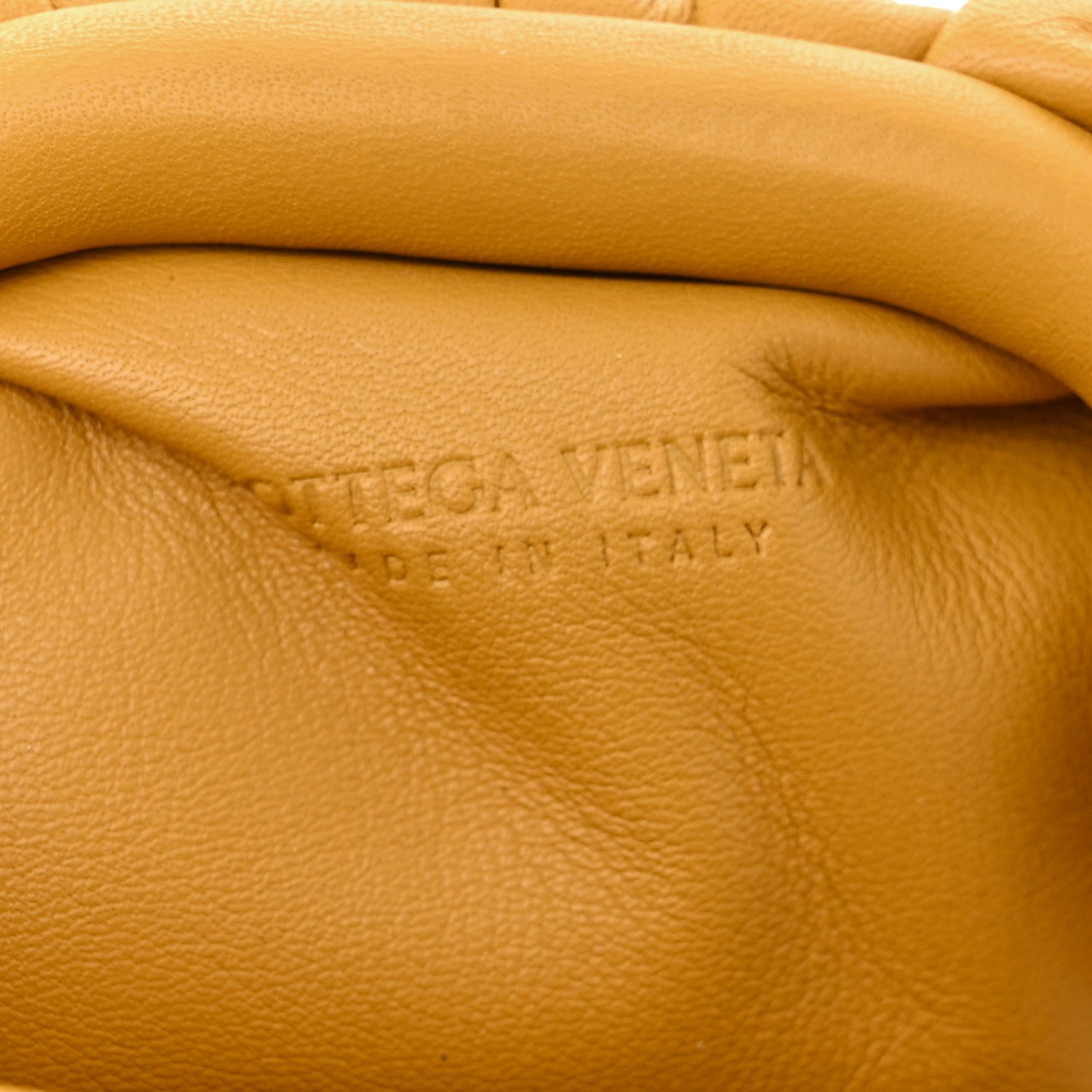 Butter Calfskin Coin Purse Orca