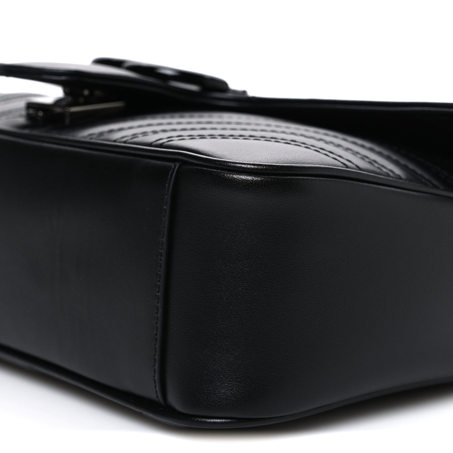 Calfskin Matelasse Monochrome Small GG Marmont Shoulder Bag Black