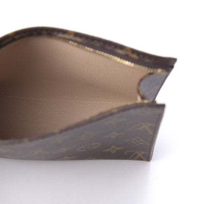 Louis Vuitton Monogram Toiletry Pouch 19 5 of 9