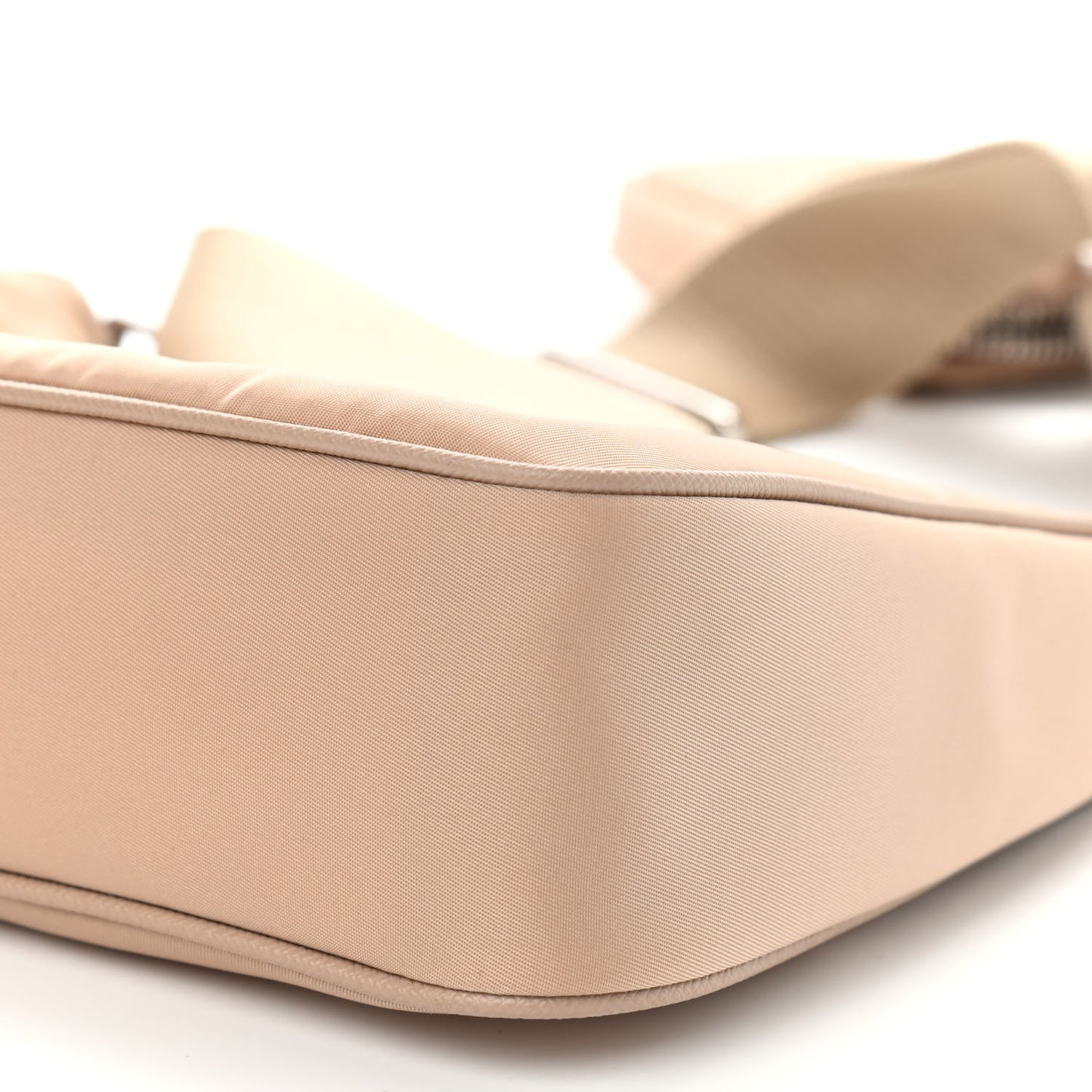 Nylon Re-Edition 2005 Shoulder Bag Cammeo