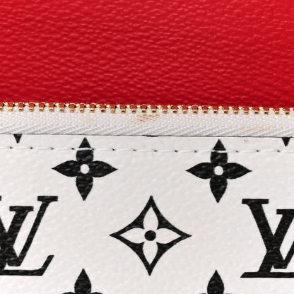 Louis Vuitton Monogram Giant Neverfull MM Rouge 11 of 15