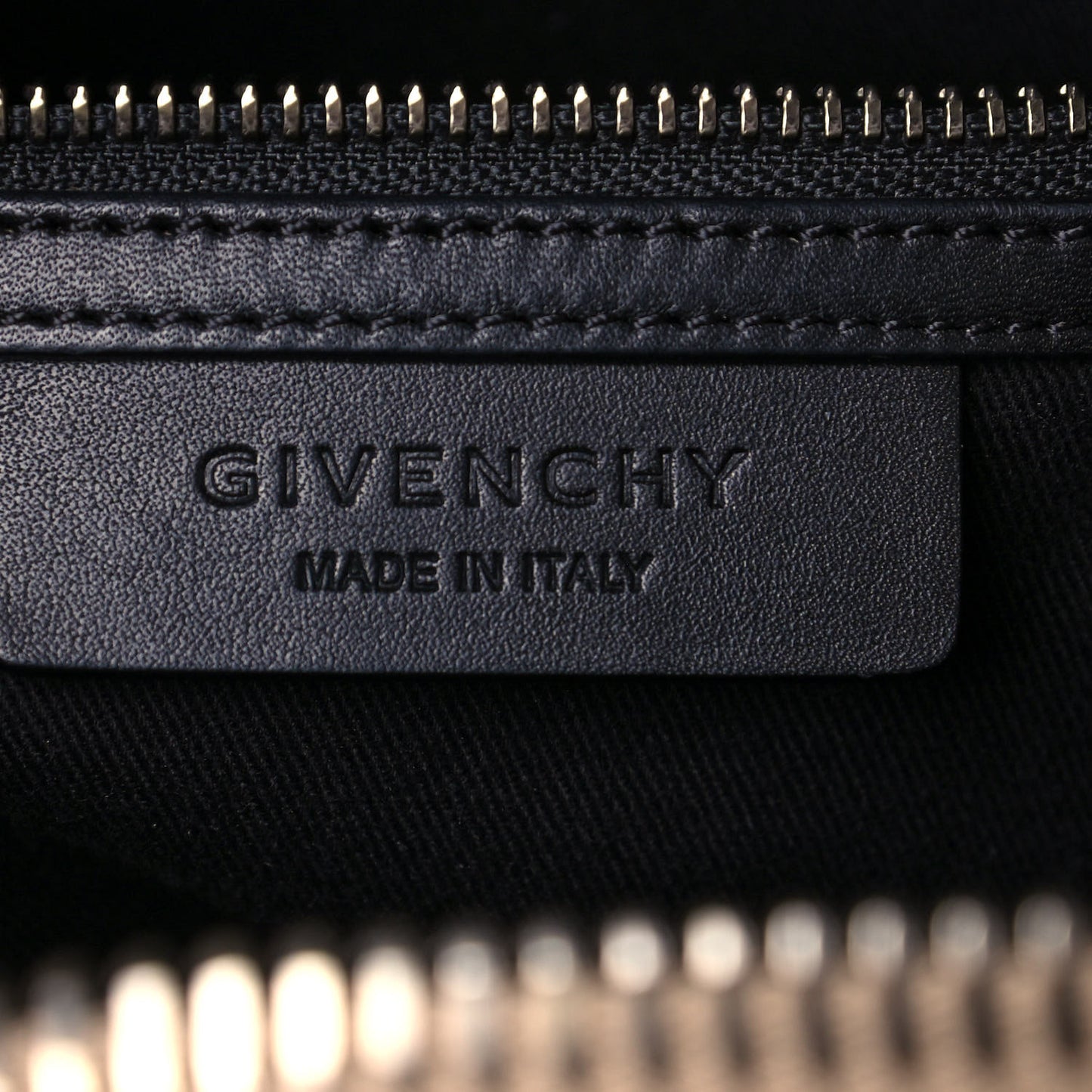 Metallic Calfskin Medium Antigona Gold