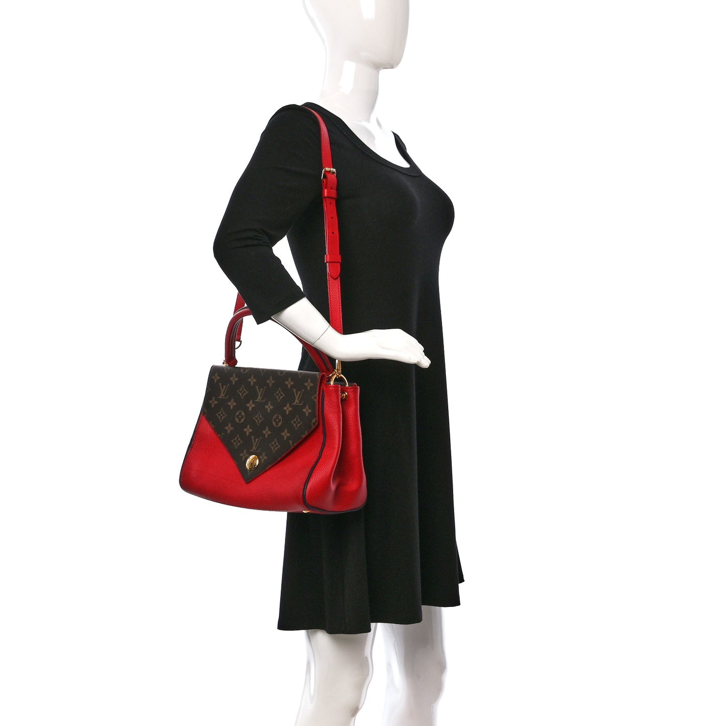 Grained Calfskin Monogram Double V Rubis