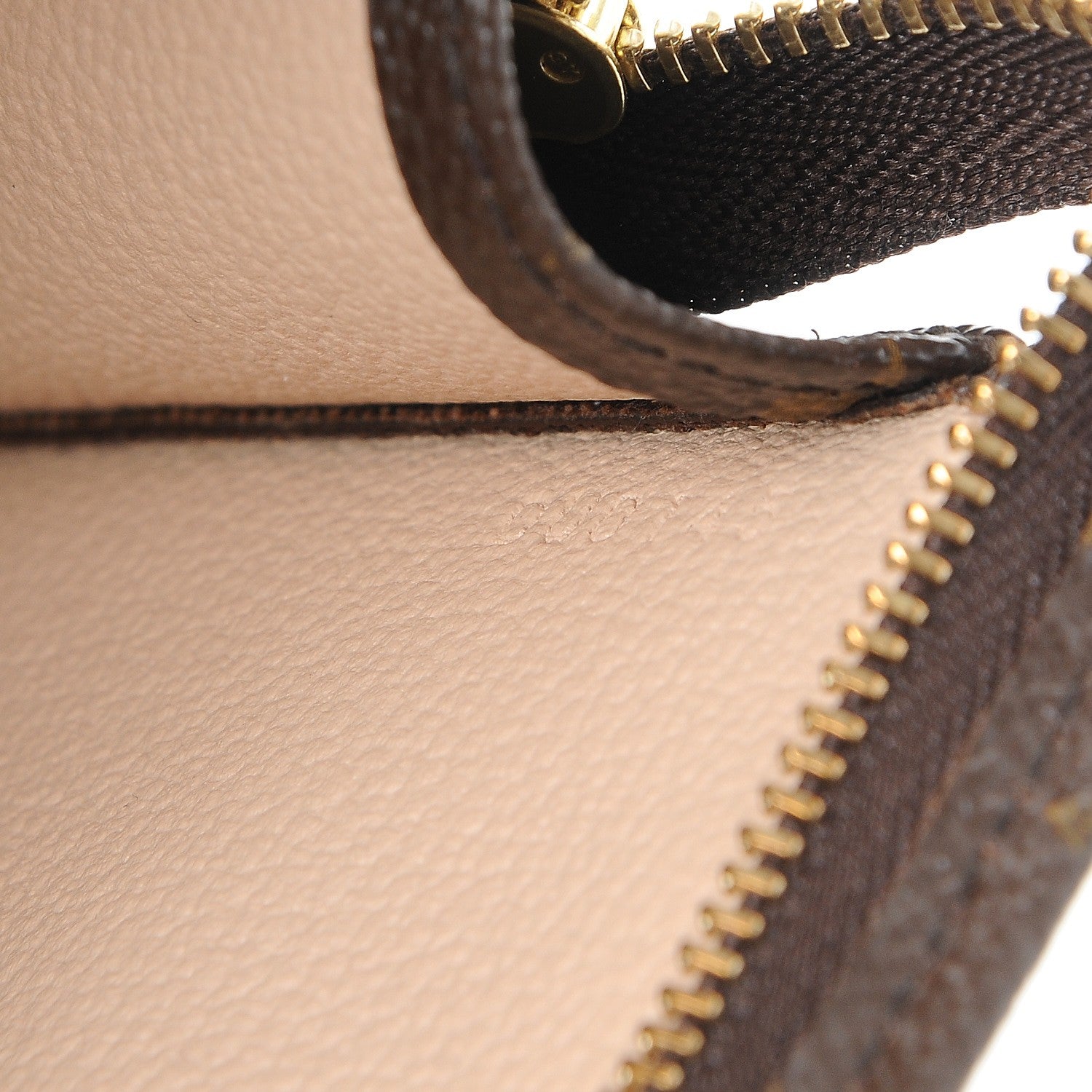 Louis Vuitton Monogram Toiletry Pouch 26 6 of 7