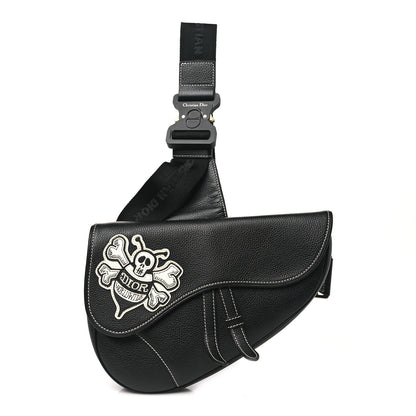 Christian Dior X SHAWN STUSSY Grained Calfskin Bee Saddle Bag Black 1 of 10