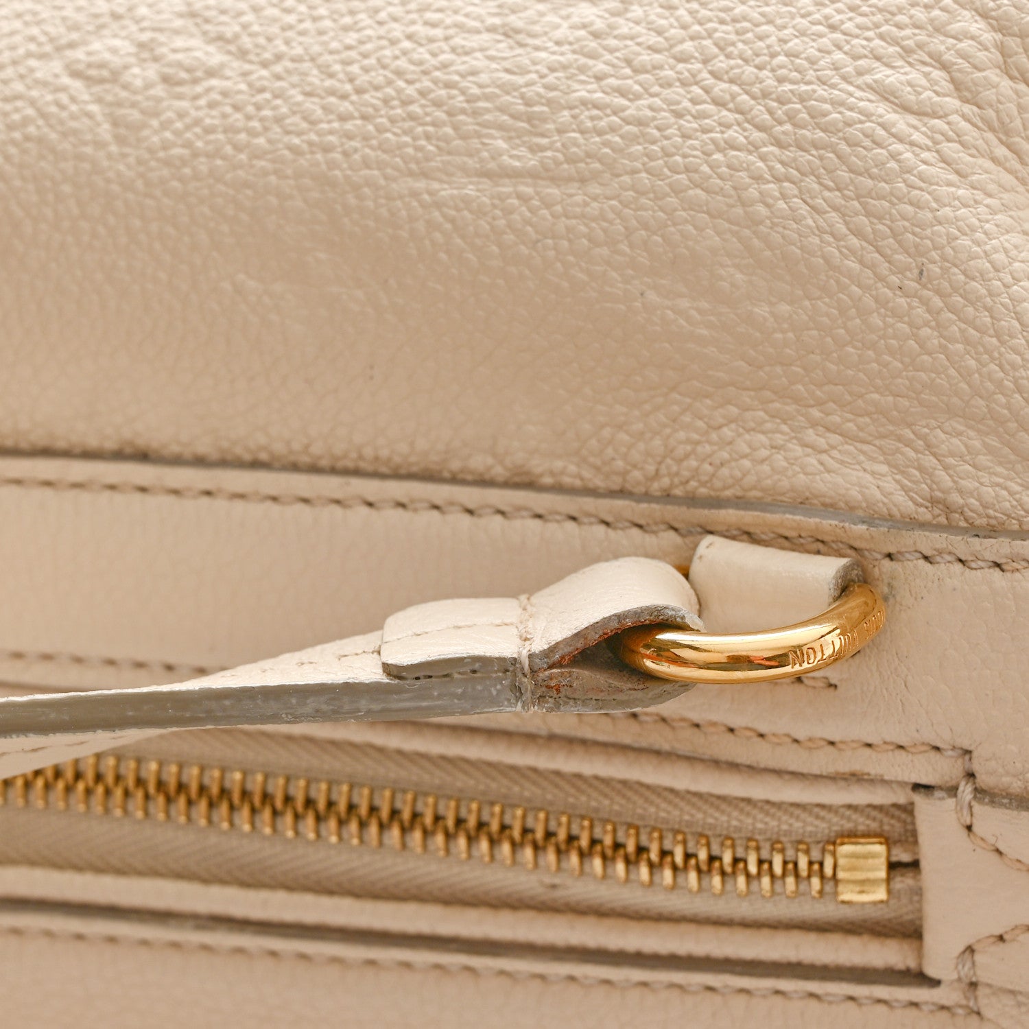 Louis Vuitton Empreinte Lumineuse PM Neige 11 of 16