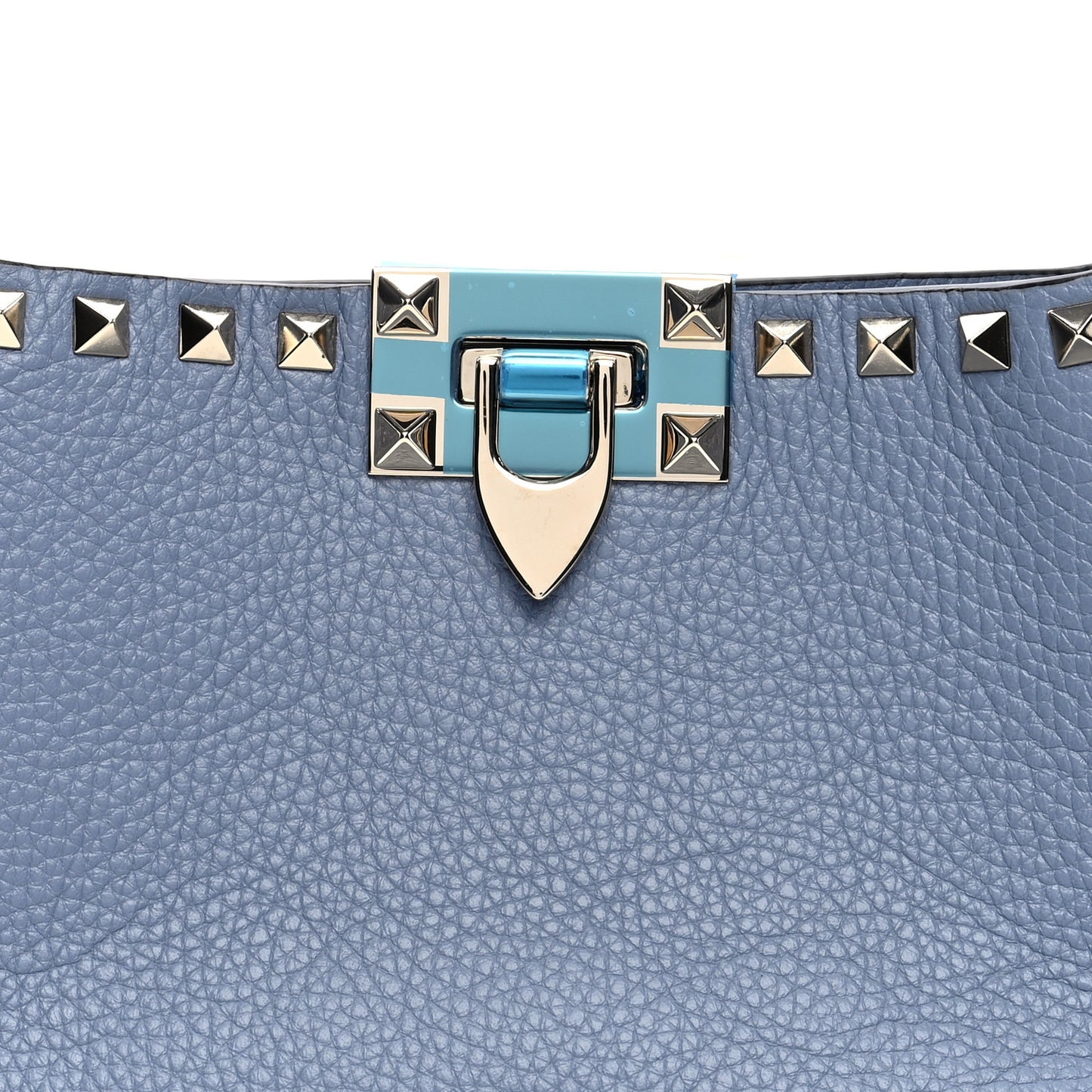 Pebbled Calfskin Small Rockstud Flip Lock Hobo Niagara