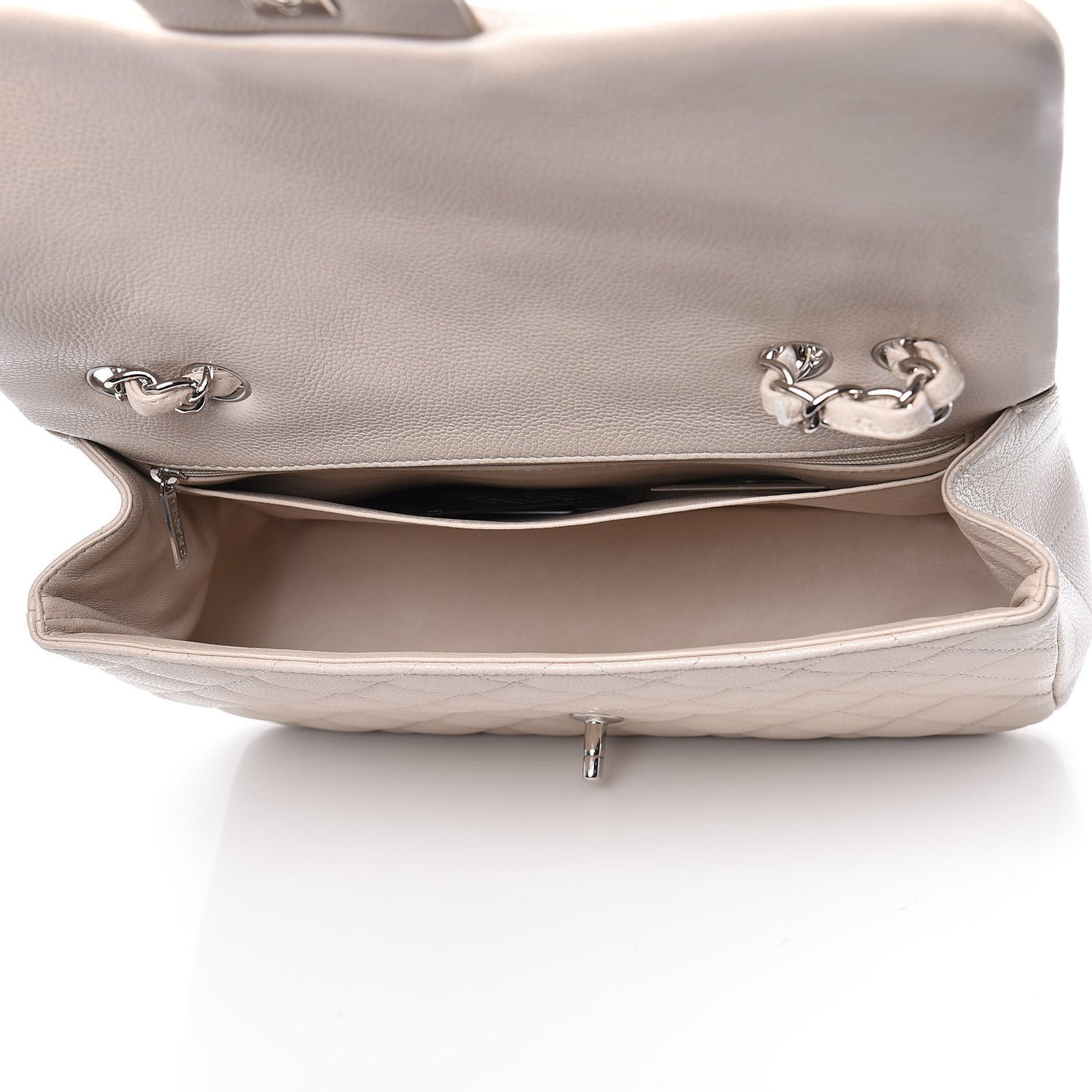 Caviar Quilted Jumbo Single Flap Ecru