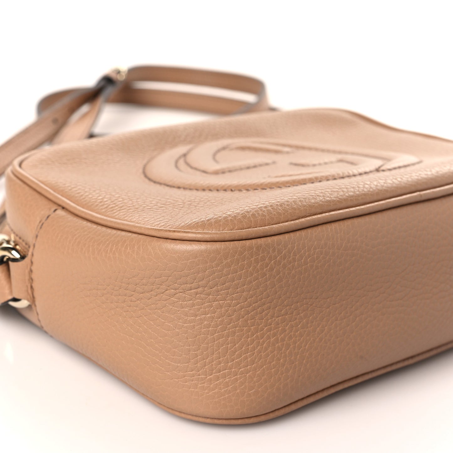 Pebbled Calfskin Small Soho Disco Bag Camelia