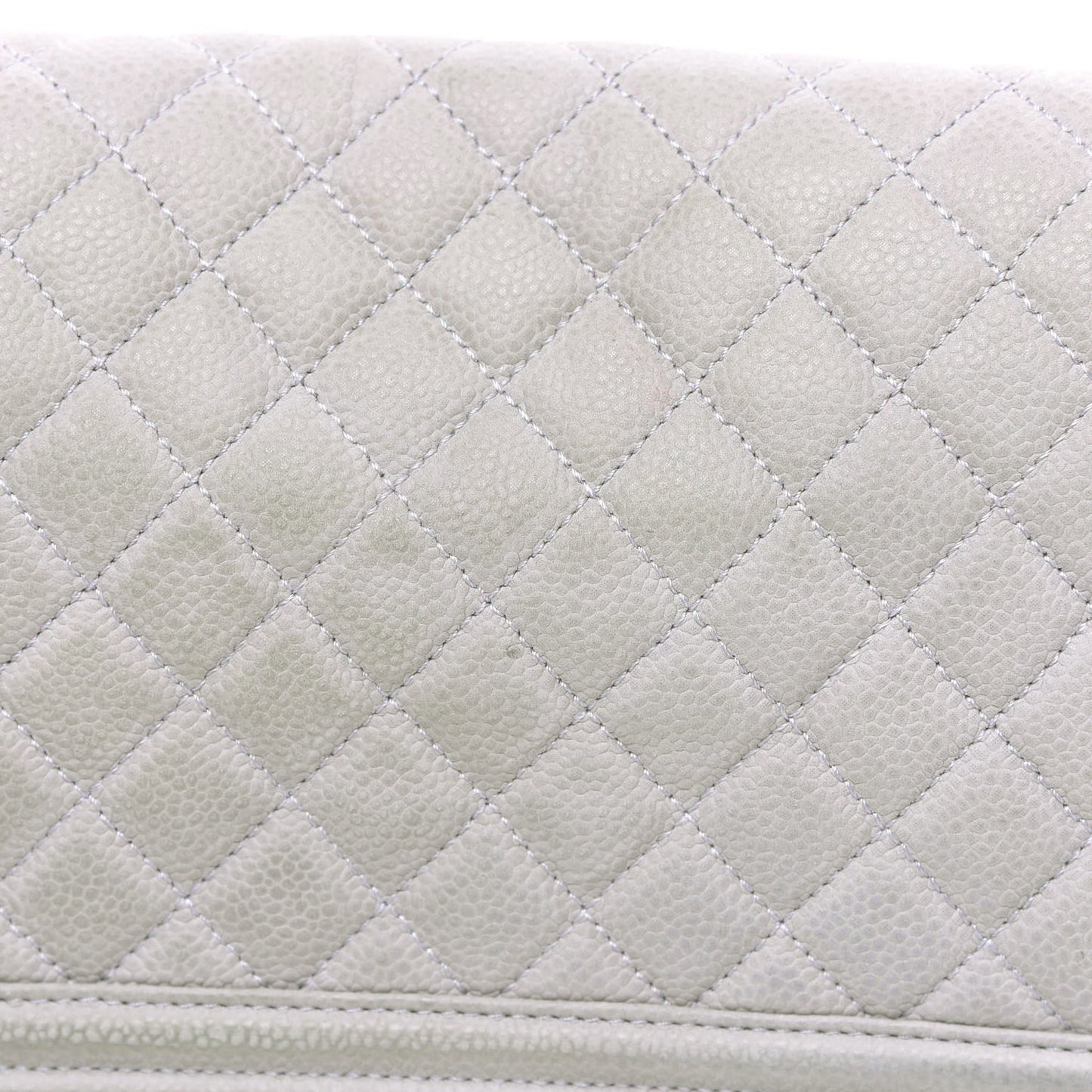 Iridescent Caviar Quilted Medium Boy Flap Grey