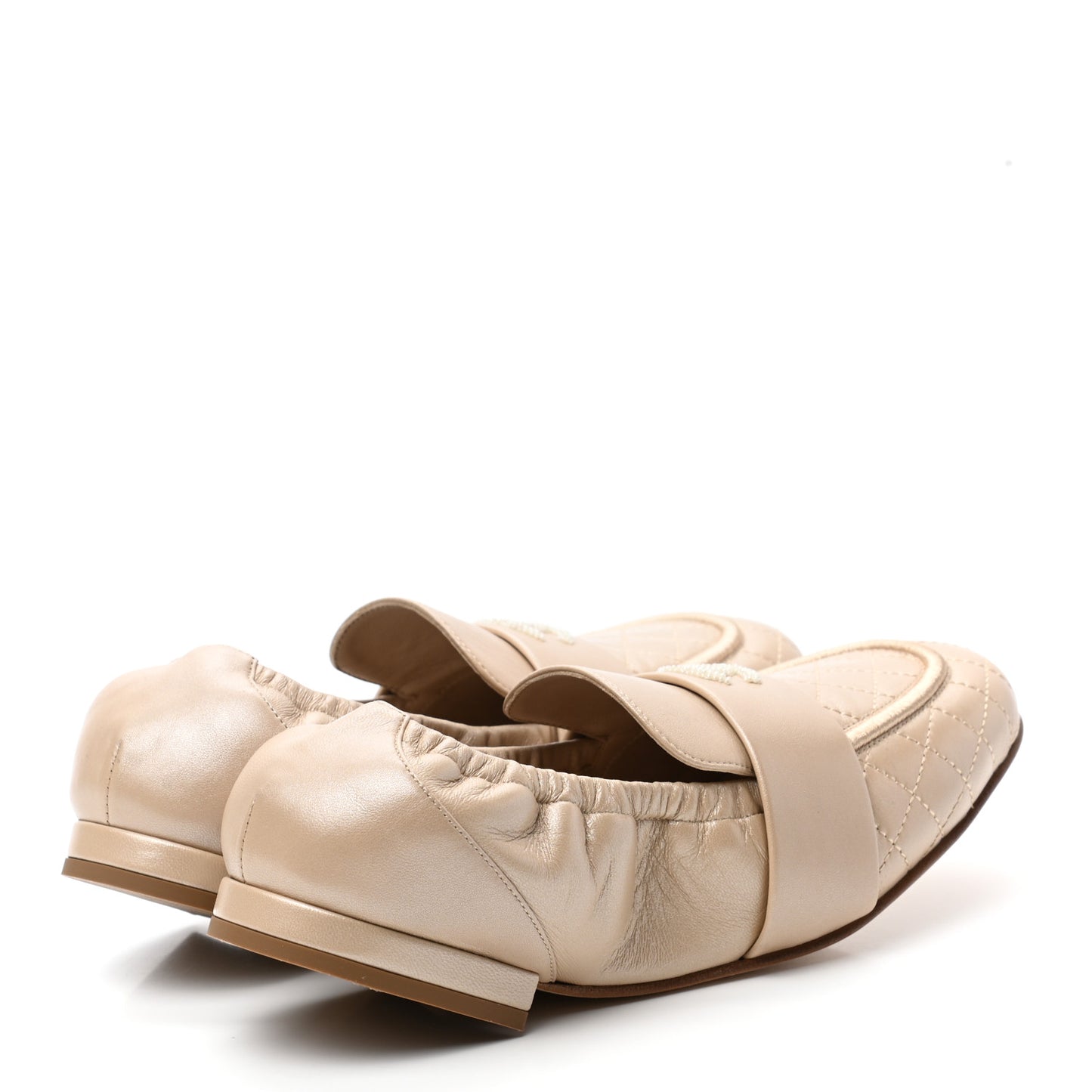 Laminated Lambskin Womens Quilted Elastic CC Moccasin Loafers 39 Beige