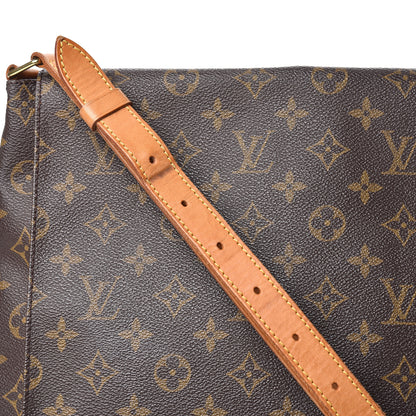 Louis Vuitton Monogram Musette GM 18 of 18