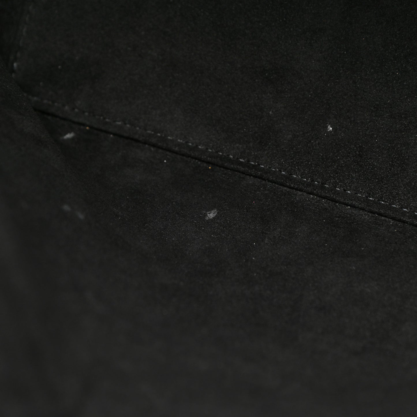 Calfskin Lockme Go Tote Black