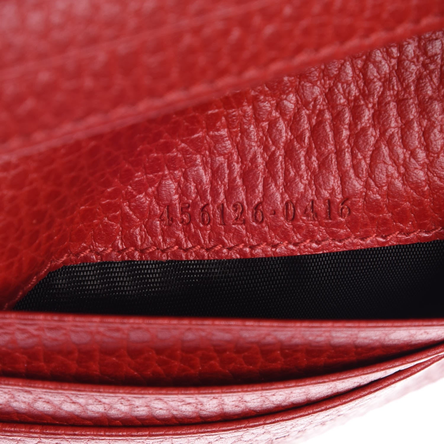 Gucci Pebbled Calfskin GG Marmont Card Case Hibiscus Red 7 of 9
