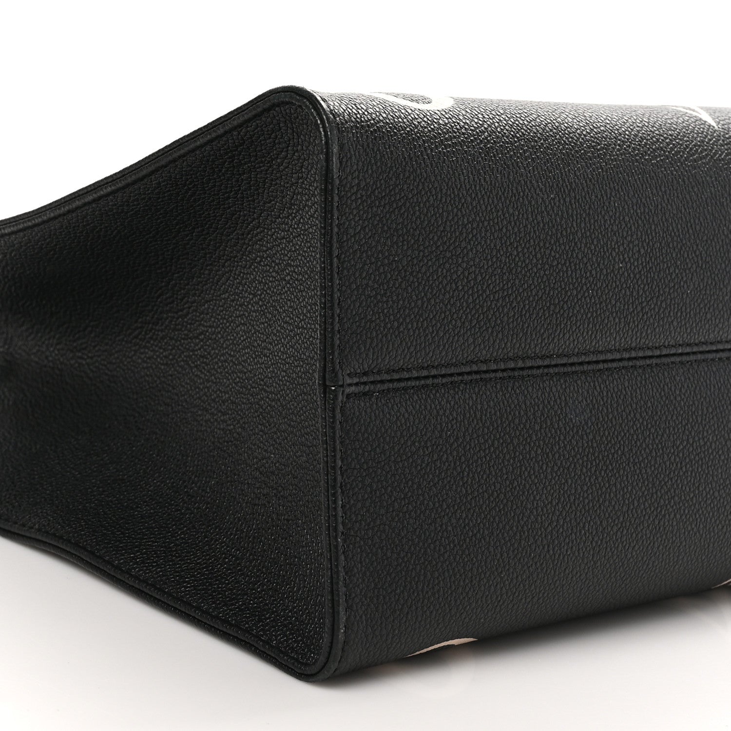 Louis Vuitton Empreinte Monogram Giant Onthego MM Black Beige 8 of 9