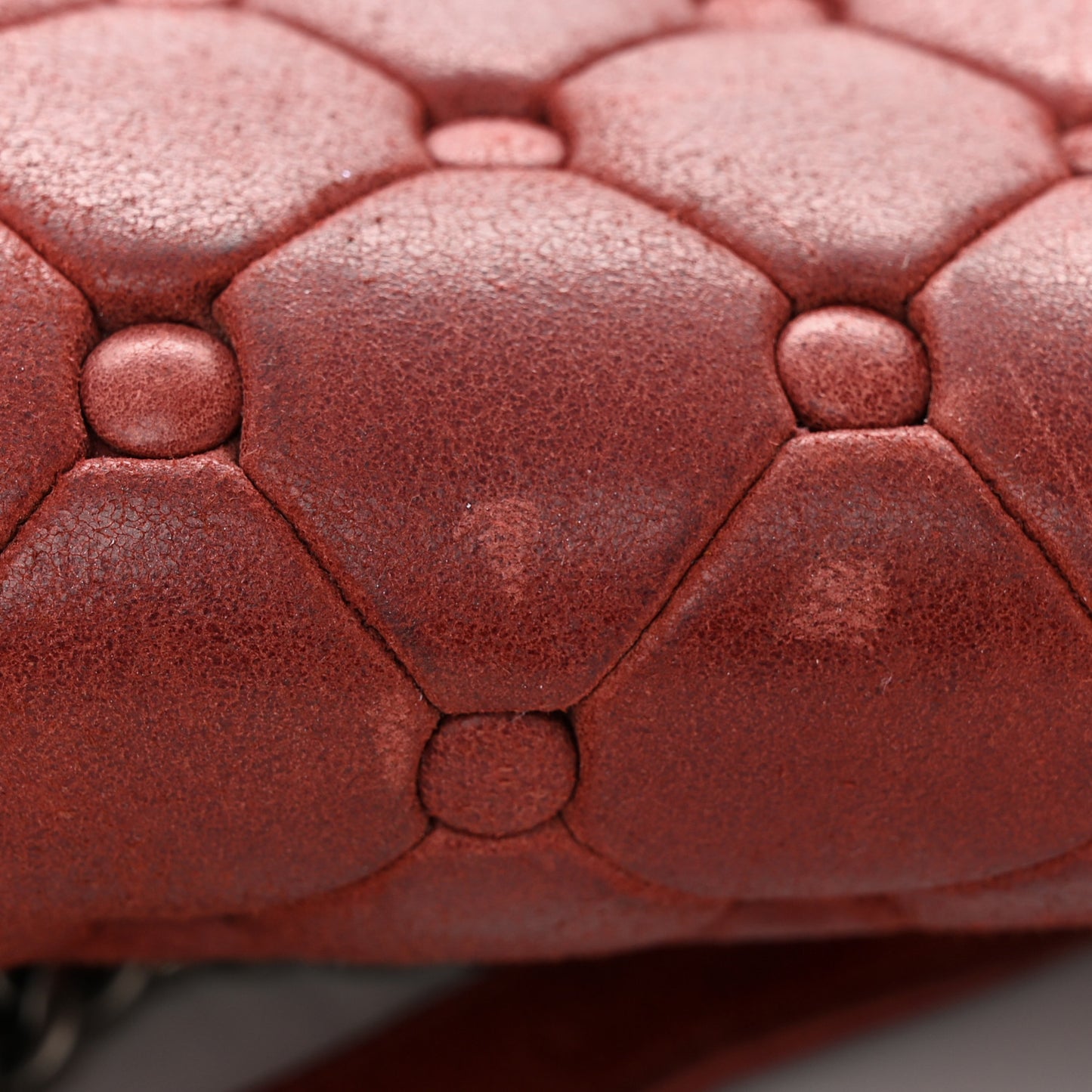 Nubuck Chesterfield Quilted Large Celtic Boy Flap Red
