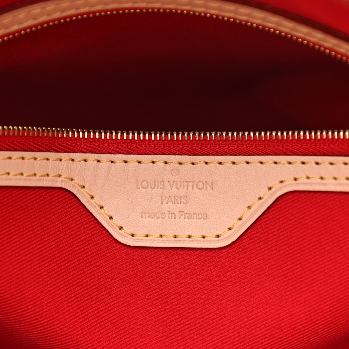 Monogram Carry It