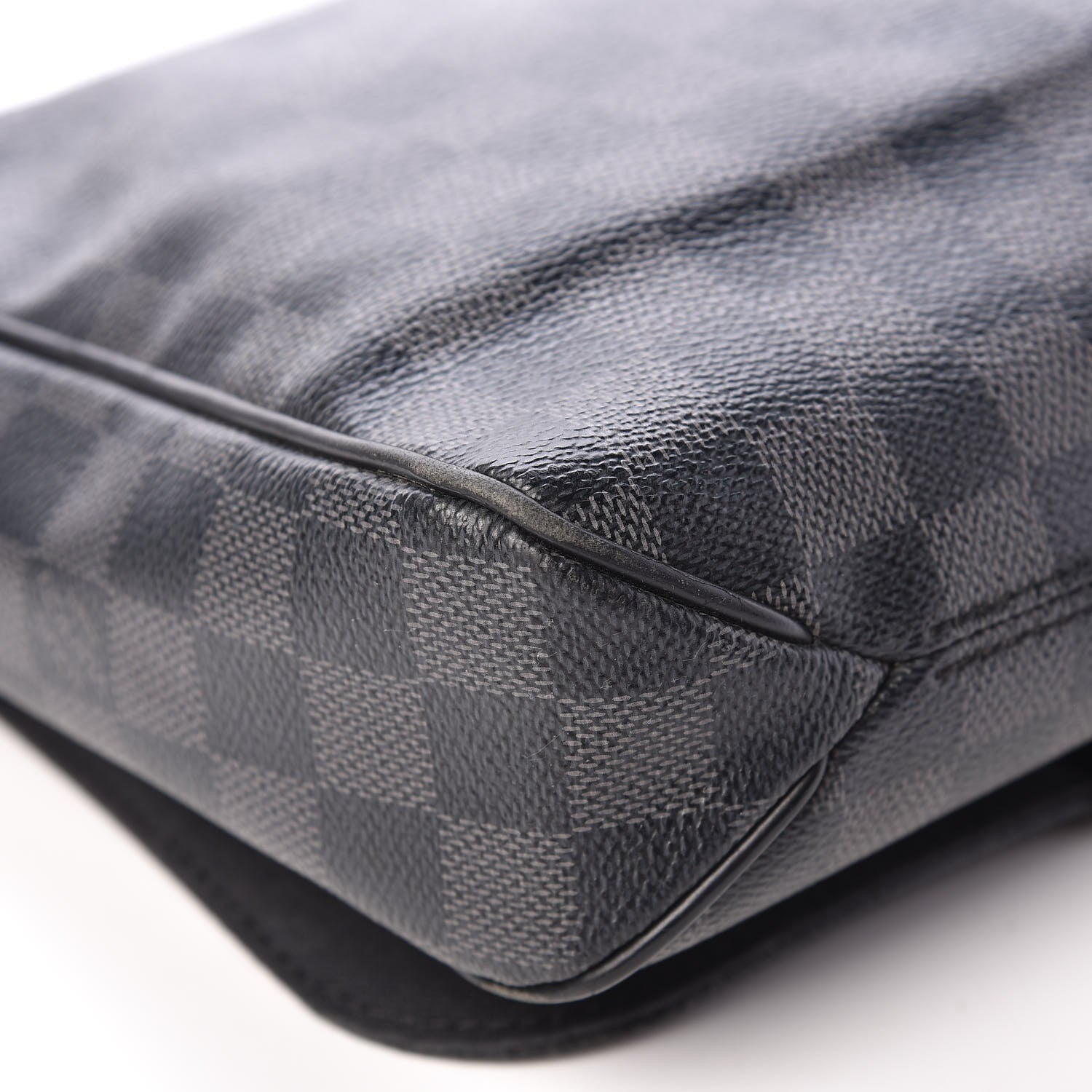 Louis Vuitton Damier Graphite District PM 14 of 18