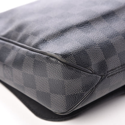 Louis Vuitton Damier Graphite District PM 14 of 18
