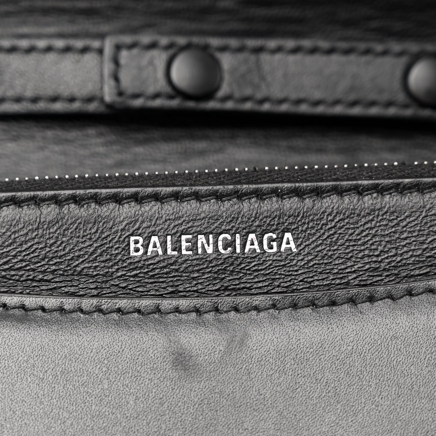 Smooth Calfskin B Wallet on Chain Black