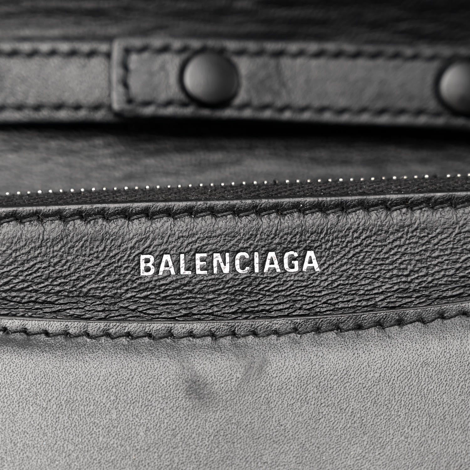 Balenciaga Smooth Calfskin B Wallet on Chain Black 6 of 9