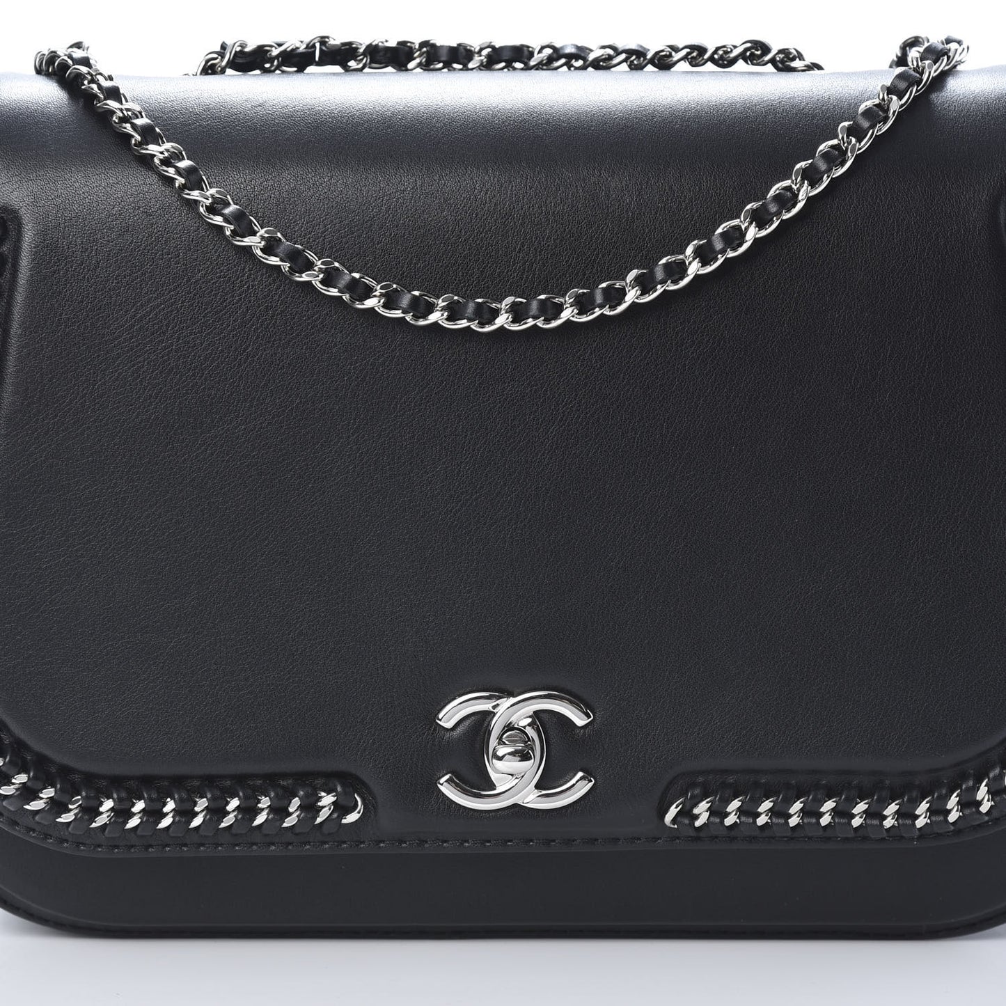 Calfskin Medium Braided Chic Flap Black