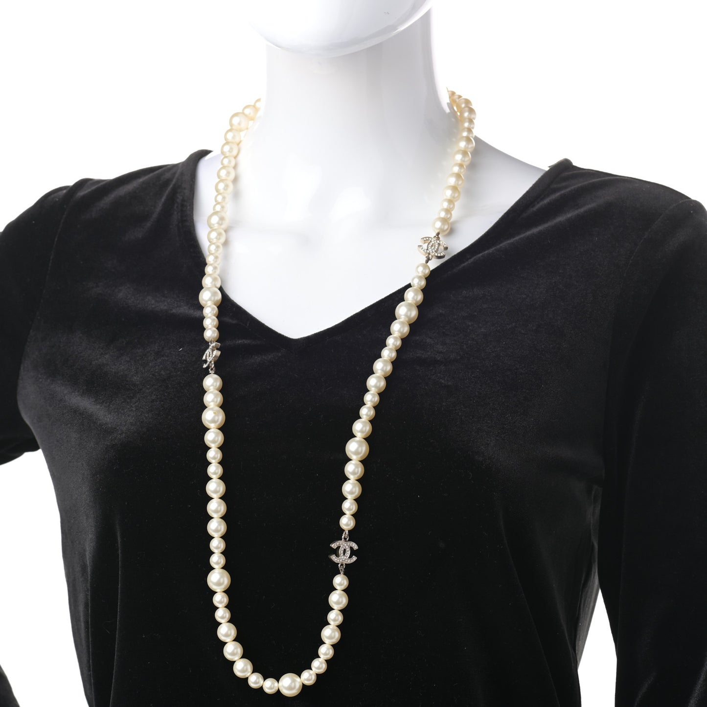 Graduated Pearl CC Long Necklace Gold