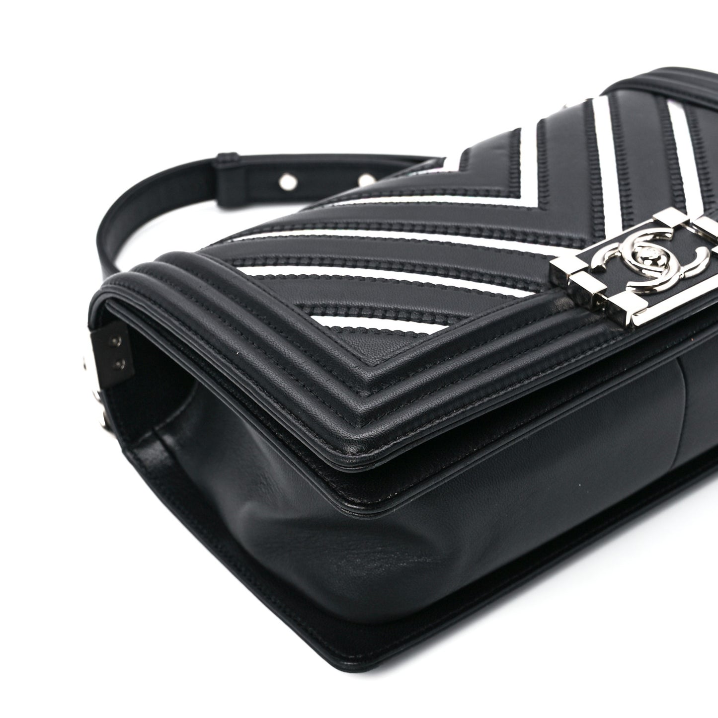 Lambskin Iridescent PVC Chevron Quilted Medium Boy Flap Black Silver