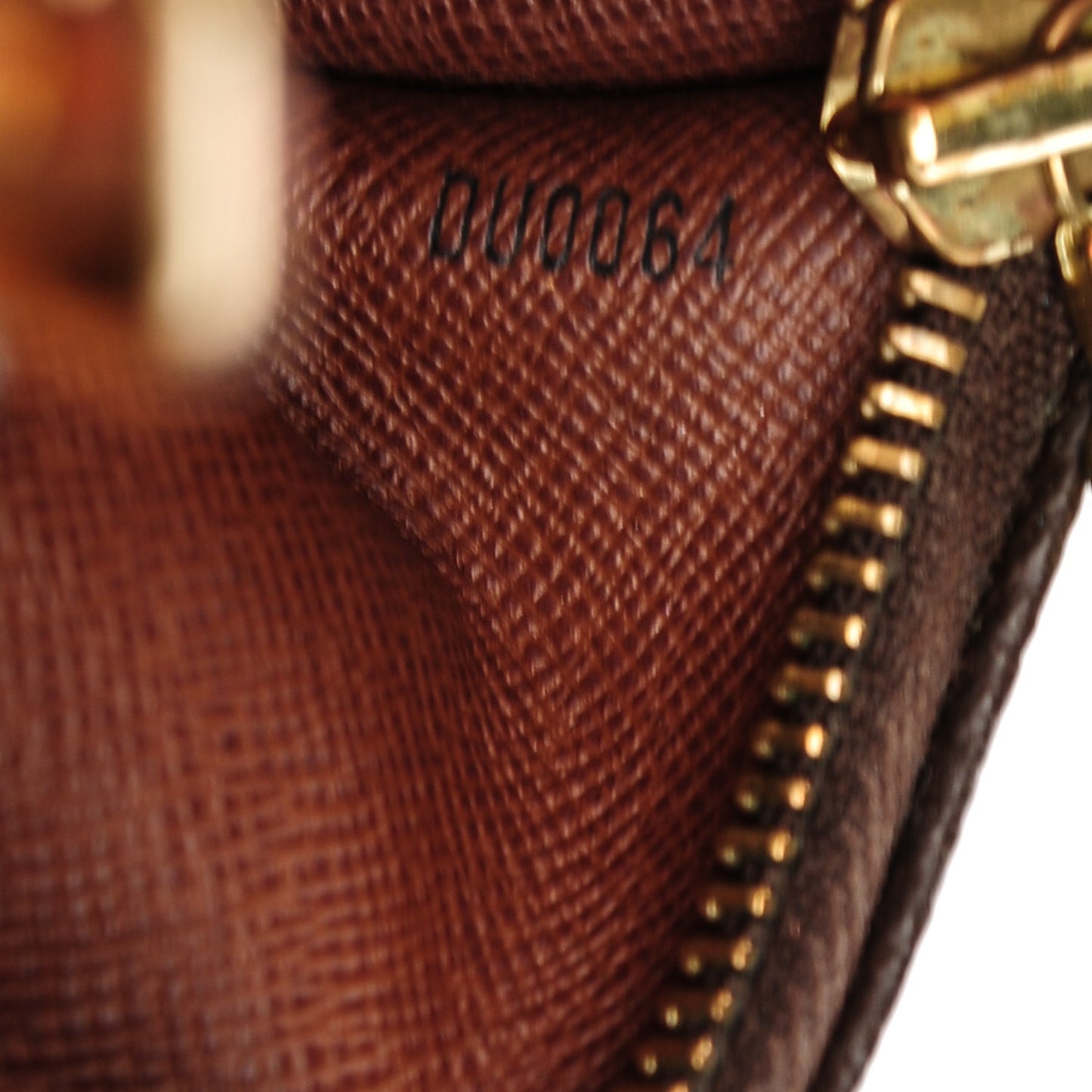 Monogram Papillon 19