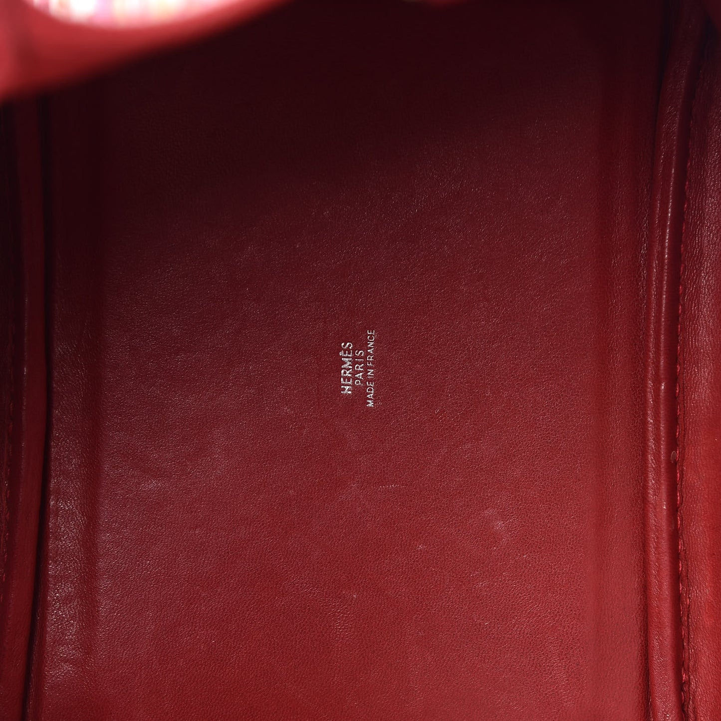 Taurillon Clemence Vibrato Picotin 18 PM Rouge Casaque