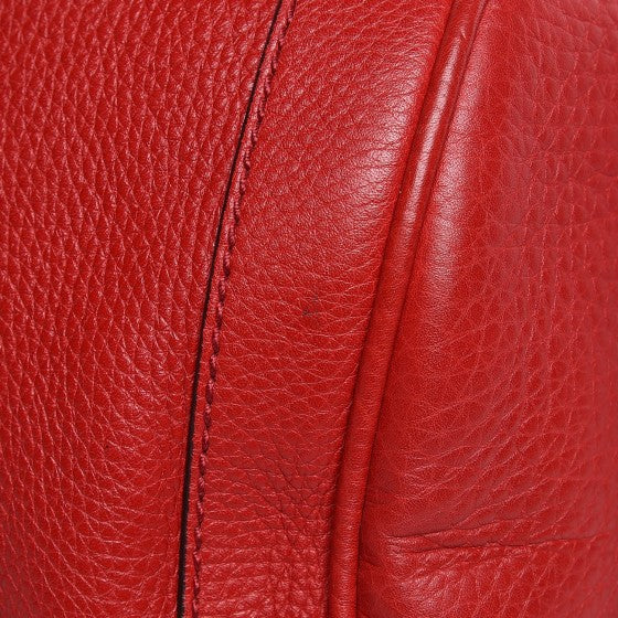 Pebbled Calfskin Medium Soho Boston Red