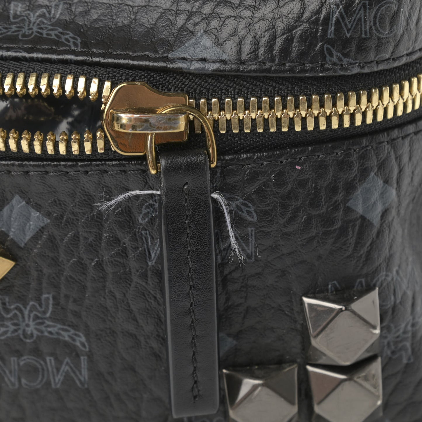 Visetos Studded Medium Stark M Backpack Black