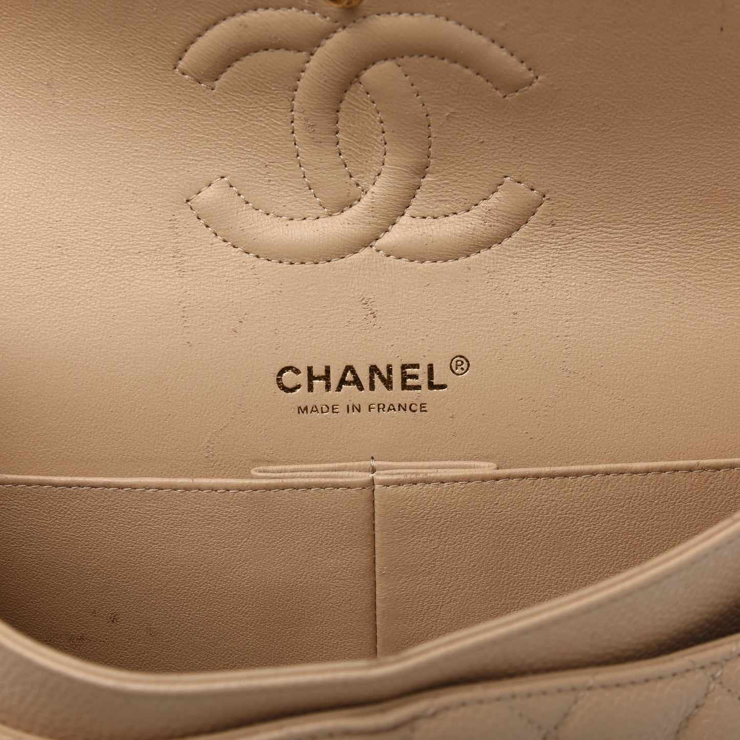 Caviar Quilted Medium Double Flap Beige Clair