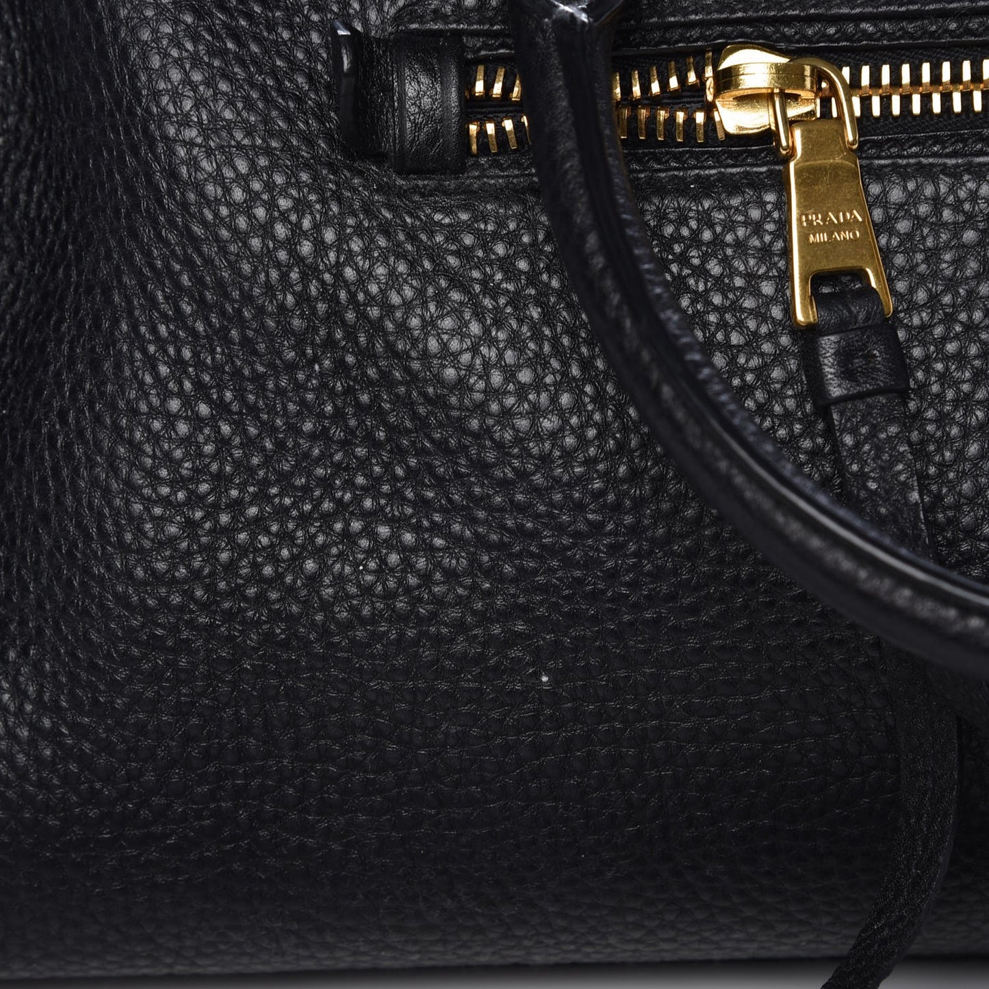 Vitello Daino Shopping Satchel Black