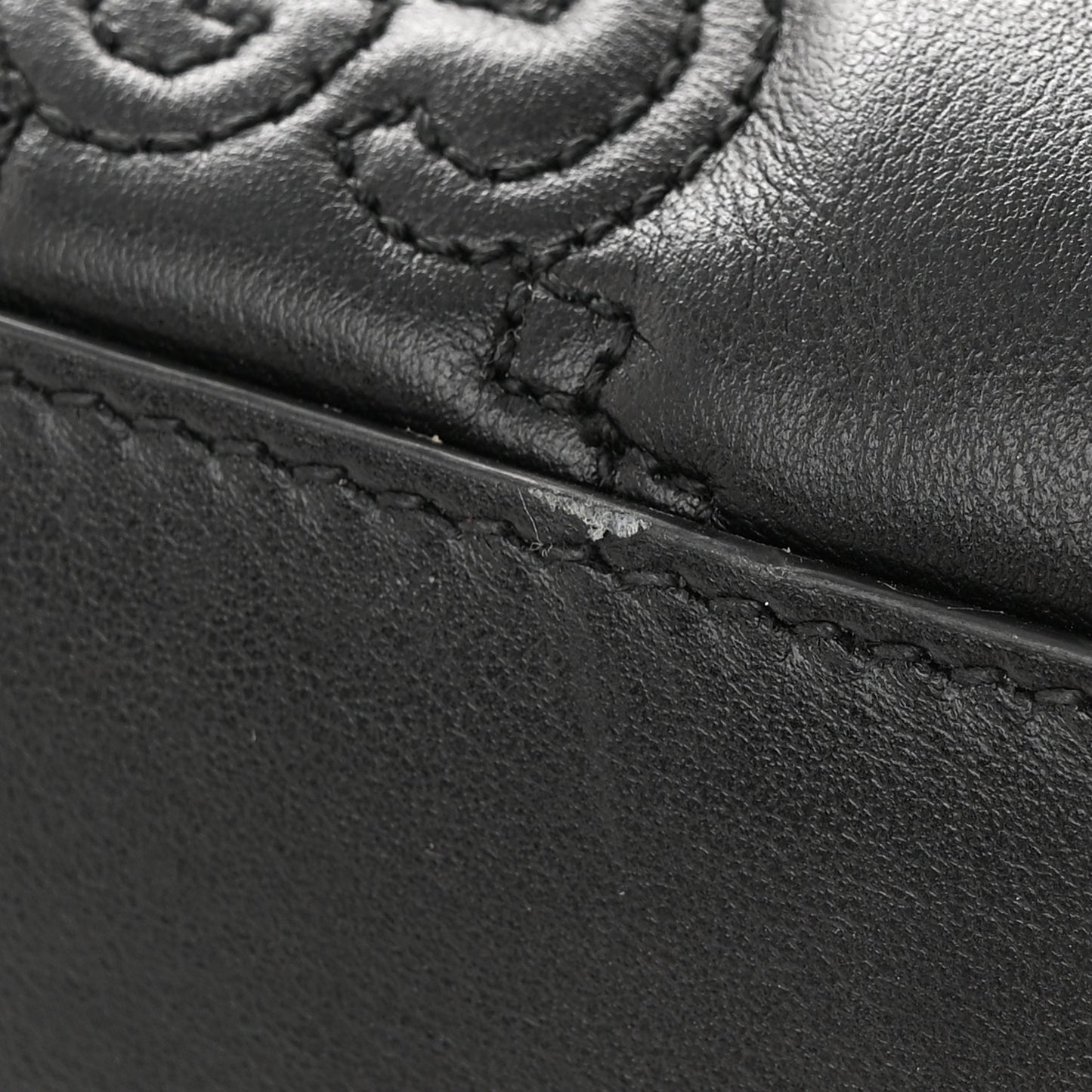Calfskin GG Matelasse Medium Slim Chain Shoulder Bag Black Natural