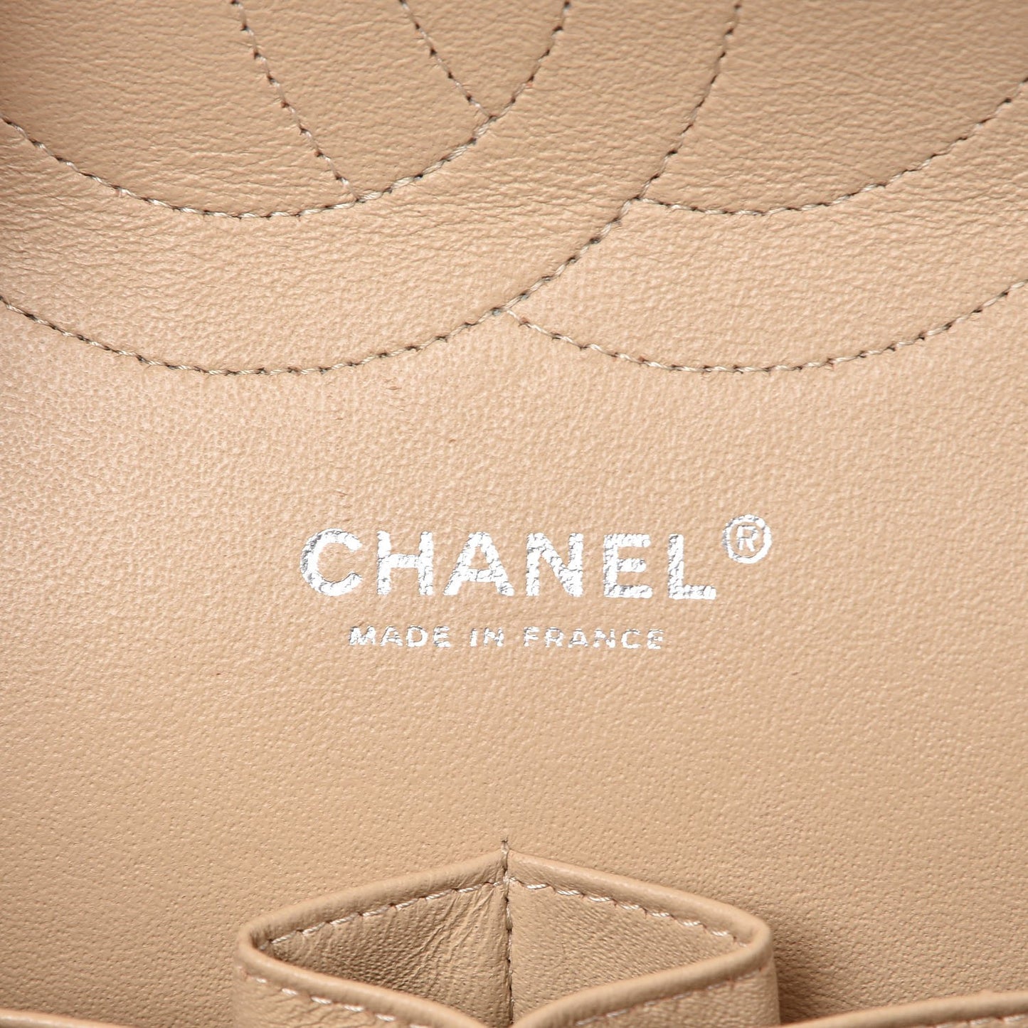 Caviar Quilted Jumbo Double Flap Beige Clair