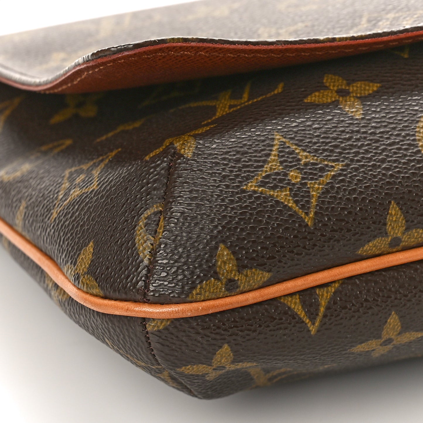 Monogram Musette Tango