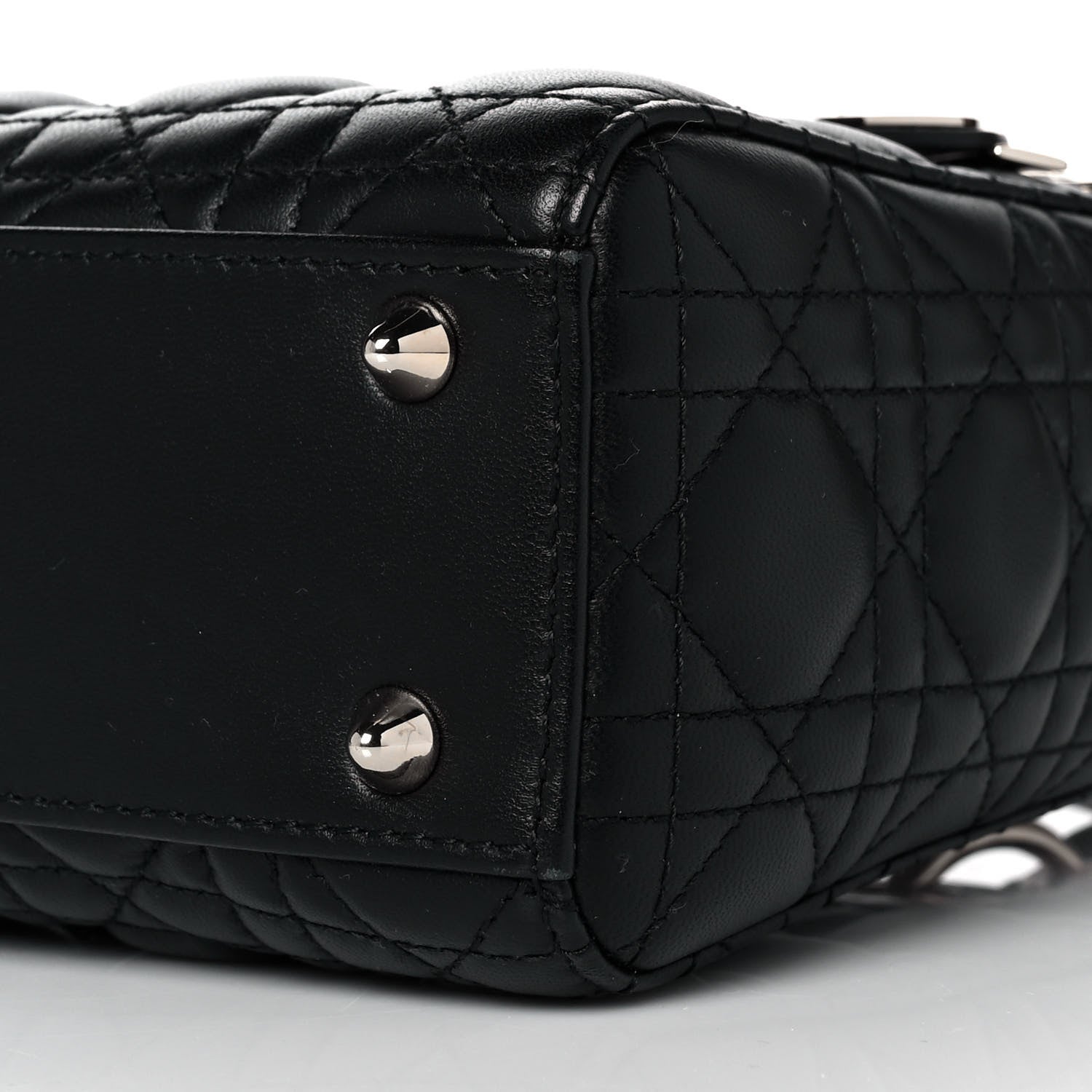 Louis Vuitton Monogram Hudson PM 15 of 15