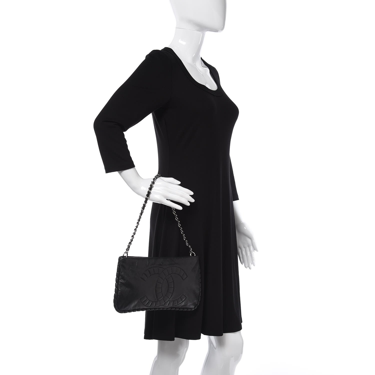Chanel Calfskin On the Bund Pochette Black 2 of 9