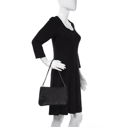 Chanel Calfskin On the Bund Pochette Black 2 of 9