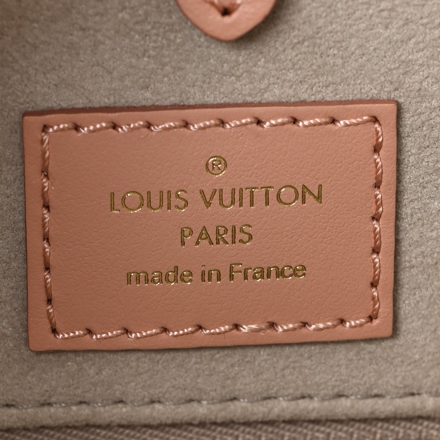 Louis Vuitton Empreinte Monogram Giant Onthego MM Rose Trianon Crème 6 of 9