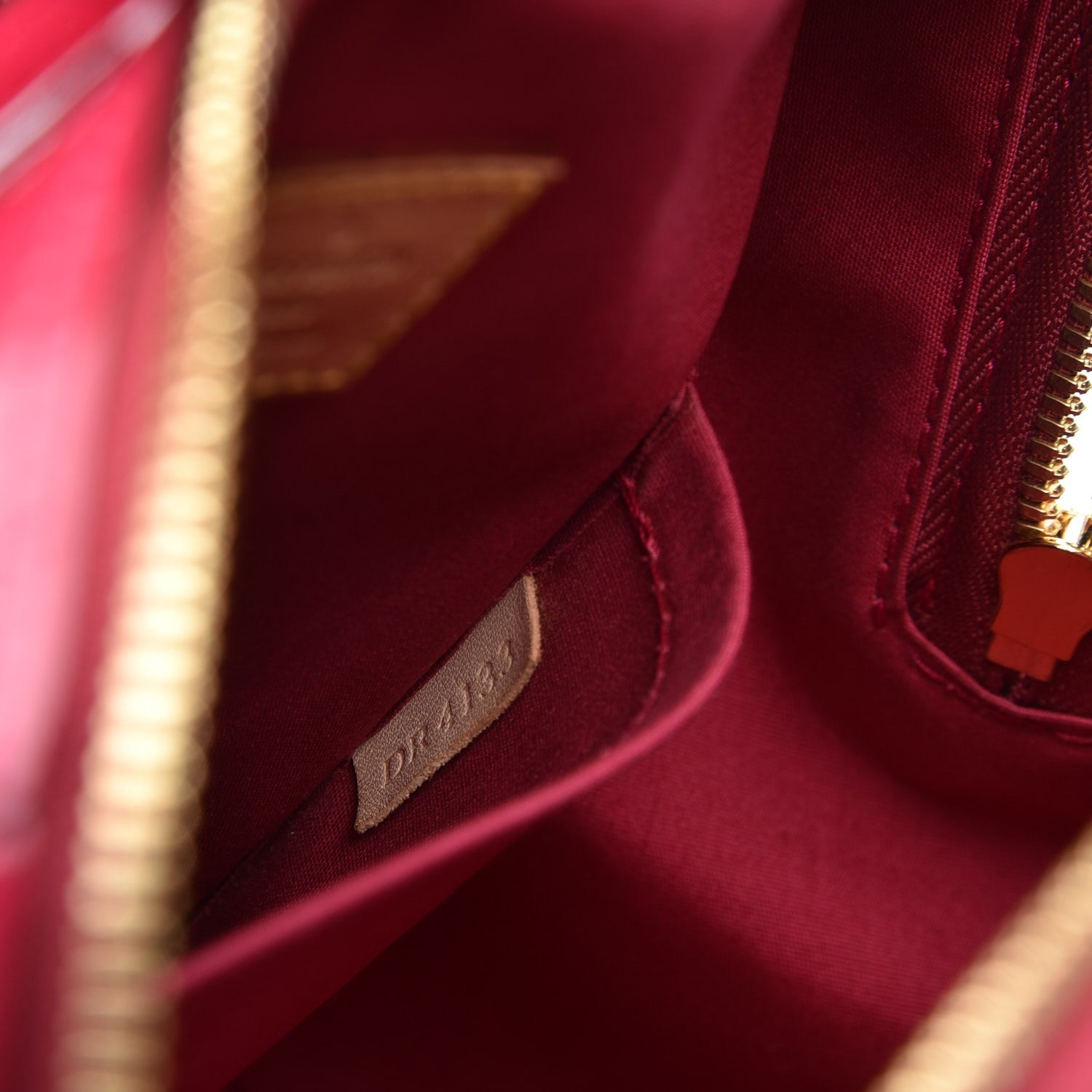 Louis Vuitton Vernis Montana Rose Indien 8 of 8