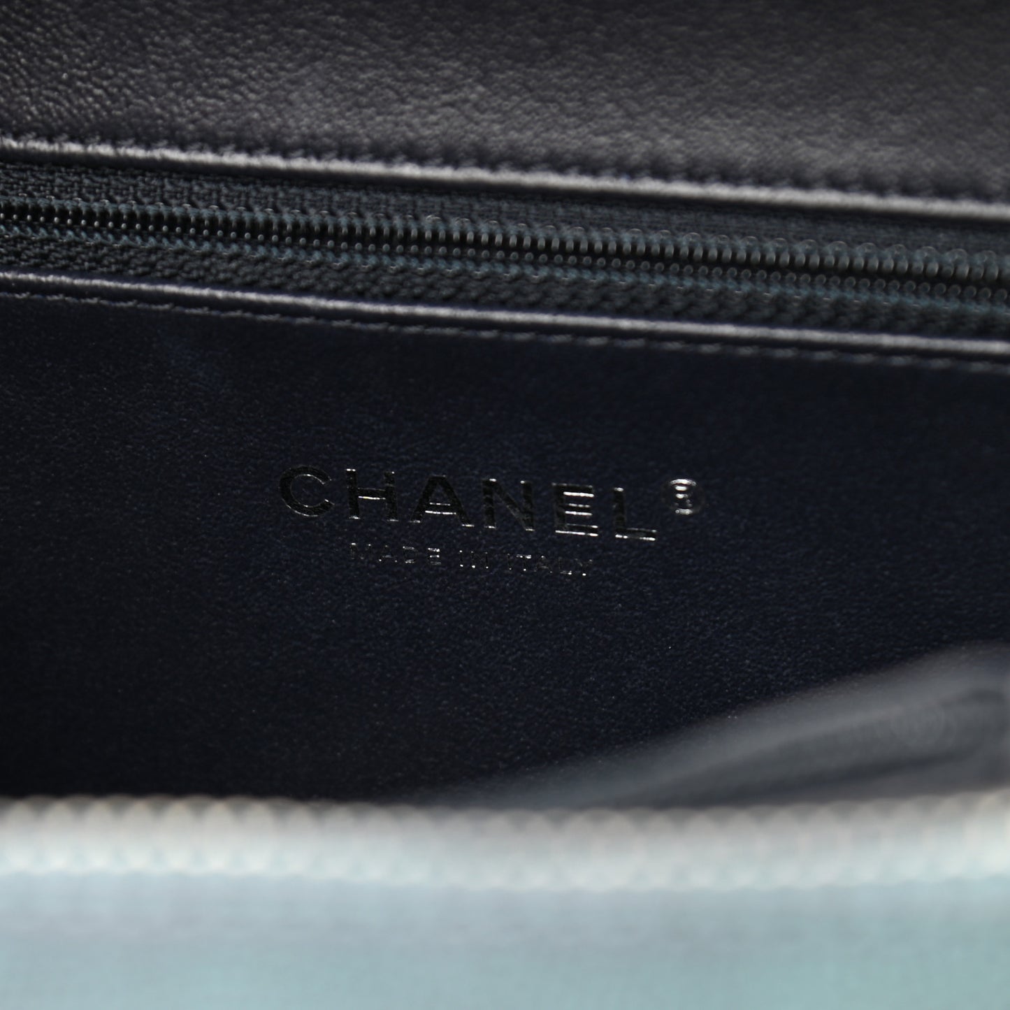 Iridescent Caviar Quilted Medium CC Filigree Vanity Case Dark Turquoise