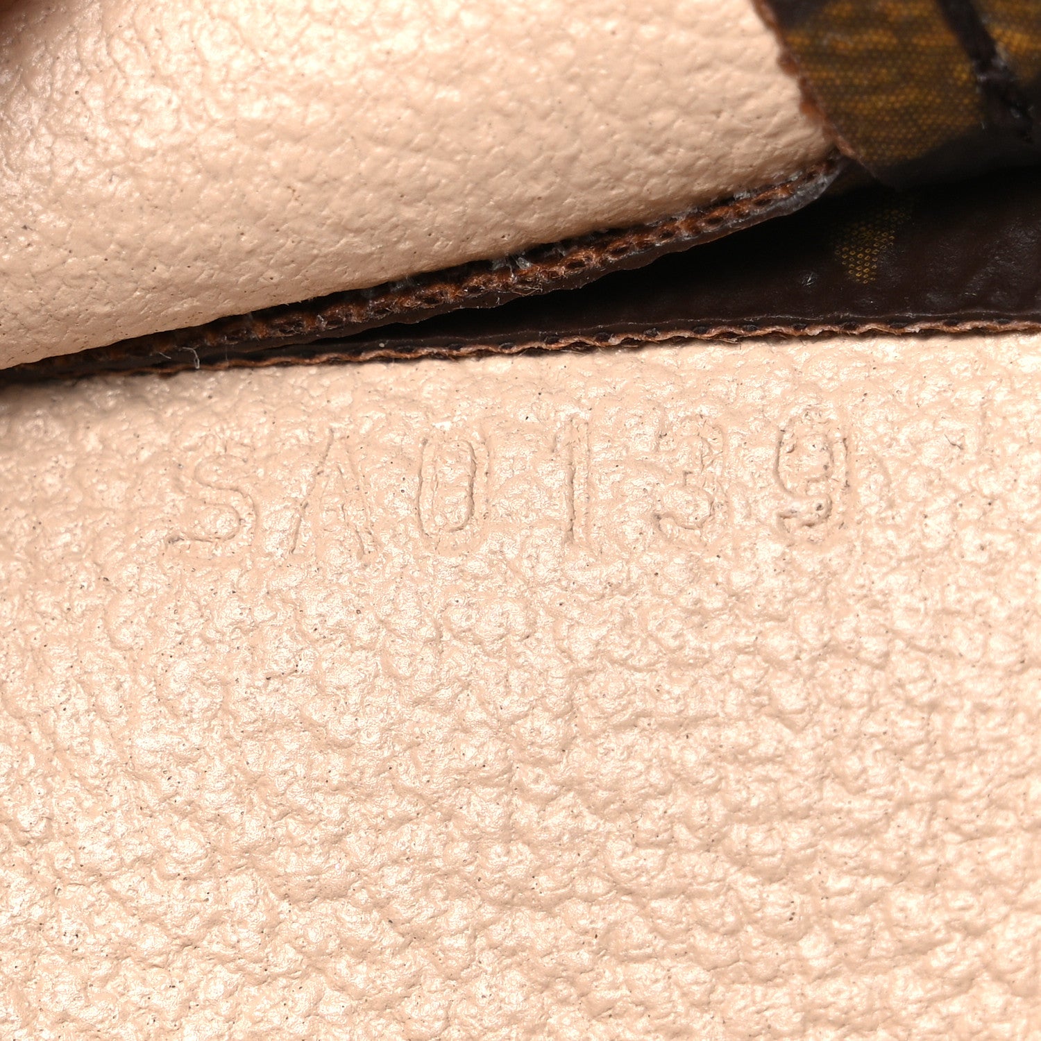 Louis Vuitton Monogram Poche Toilette 26 7 of 8