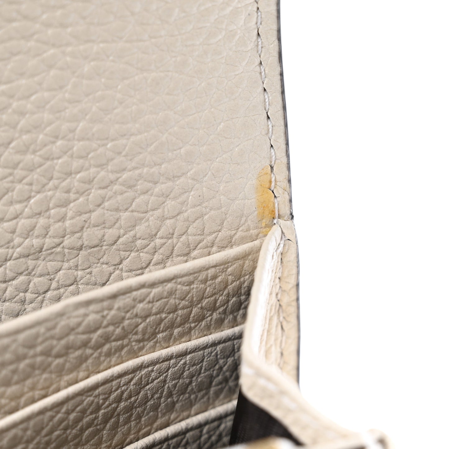 Grainy Calfskin Zumi Continental Wallet Vintage White